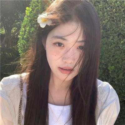 倒挂的爱丽丝